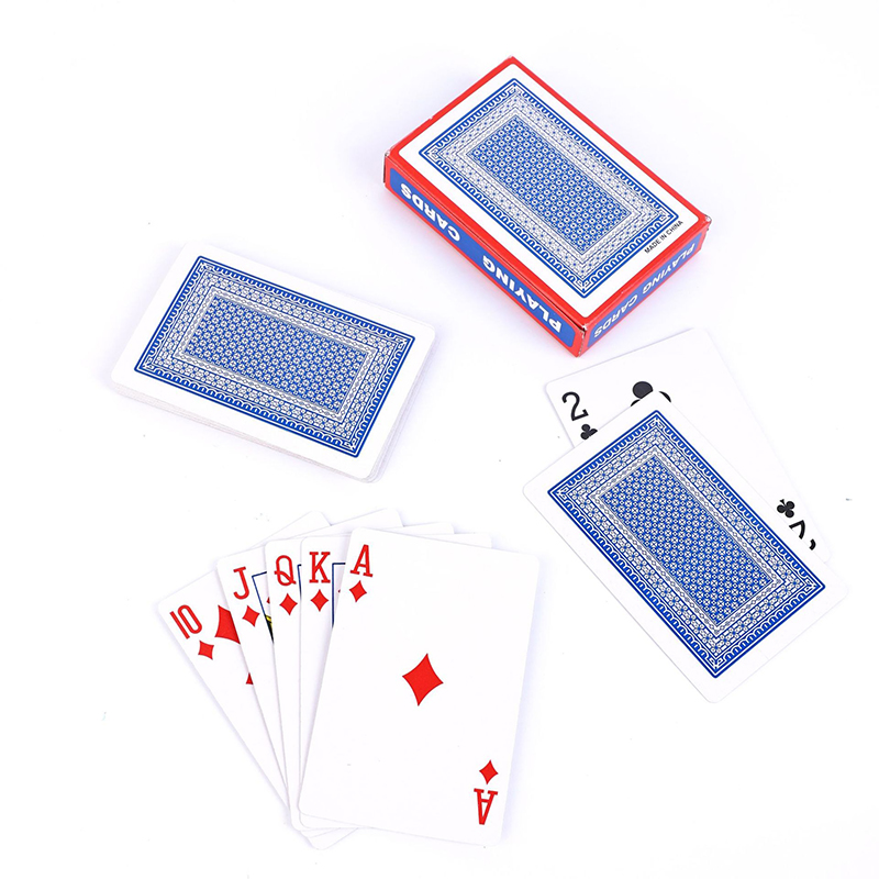 54 Lenzuola/set 56x86 Millimet - Party Games Using Playing Cards recensione e prezzo