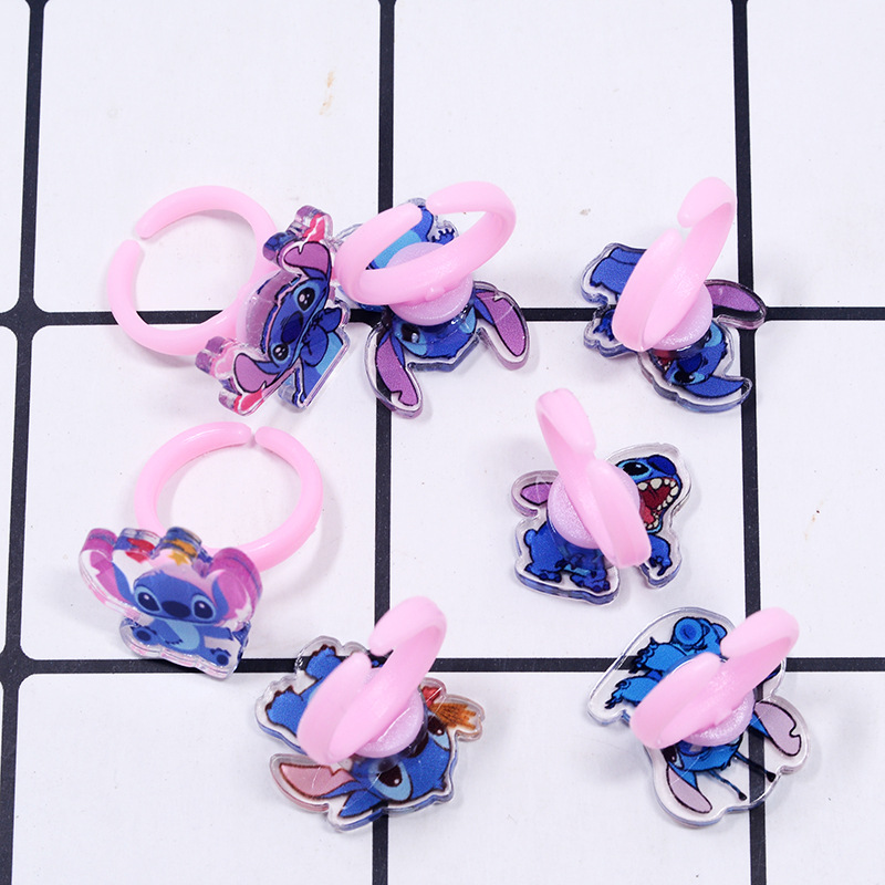 Anello in acrilico Stitch 10/2 - Kids Party Games recensione e prezzo