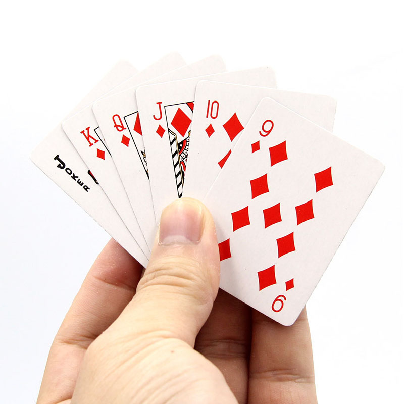Mini Poker carte da gioco Fest - Party Games Juego recensione e prezzo