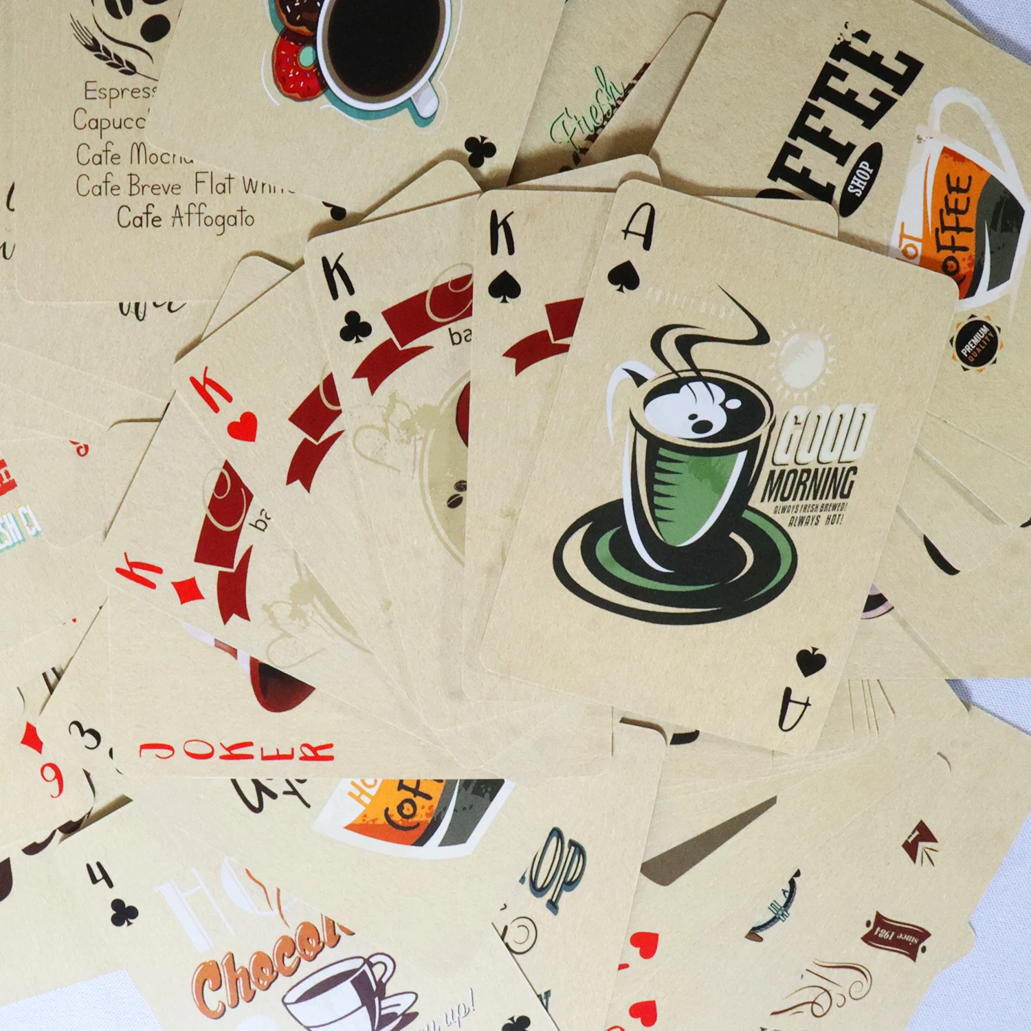 Carte da gioco in carta da caf - Book Party Games recensione e prezzo